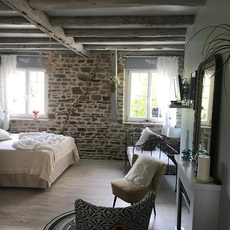 Ménil-Hubert-sur-Orne "La Chambre Des Tisserands" מראה חיצוני תמונה